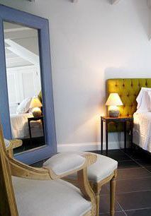 Squires Estate Hotel โกเวอร์เนอร์สฮาร์เบอร์ ภายนอก รูปภาพ