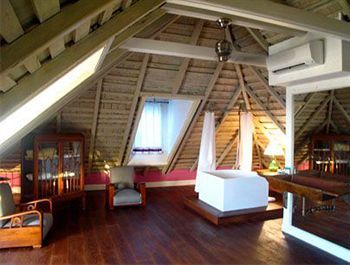 Squires Estate Hotel โกเวอร์เนอร์สฮาร์เบอร์ ภายนอก รูปภาพ